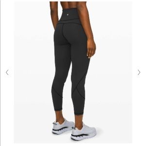 NWT size 8 Lululemon In movement tight 25” black